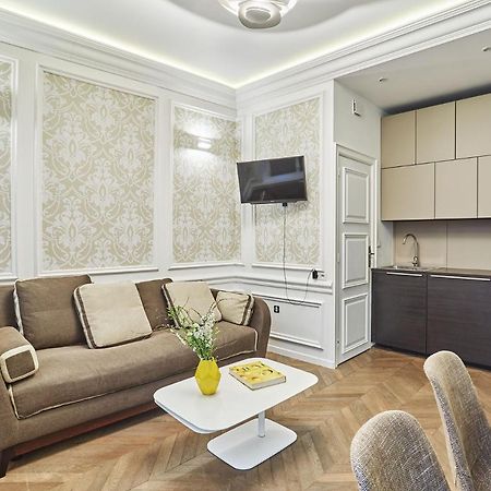 Apartment Louvre Museum By Studio Prestige ปารีส ภายนอก รูปภาพ